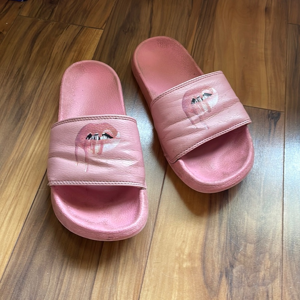 Kylie Jenner Cosmetic Sandals Pink